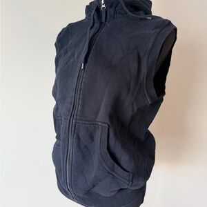 Black Sleeveless Hoodie Vest